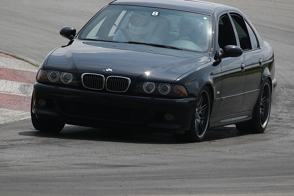 9V3A6844