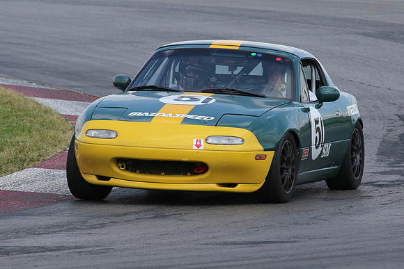 9V3A2498