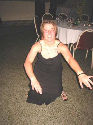4-12-03robingetsdown