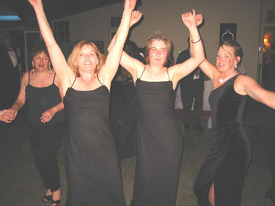 4-12-034wildwomen