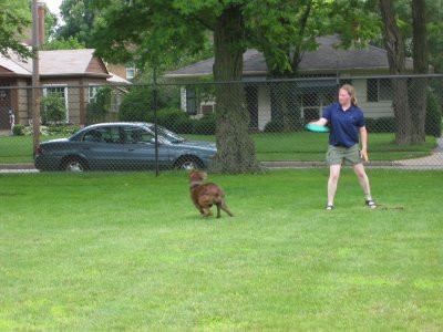 07-13-03_Frisbee3