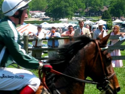 05-08-04_JimJockeyHorse